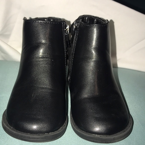 New Girls Black Boots - Picture 3 of 8